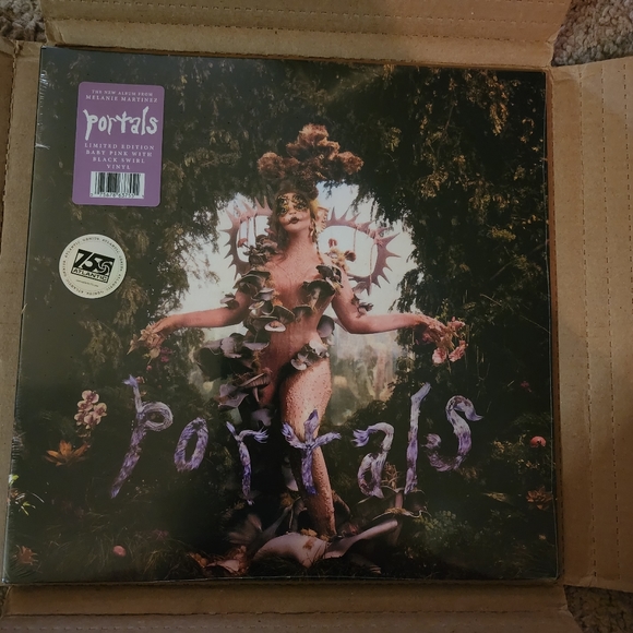 Melanie Martinez Portals Baby Pink With Black Swirl Vinyl - Picture 2 of 2